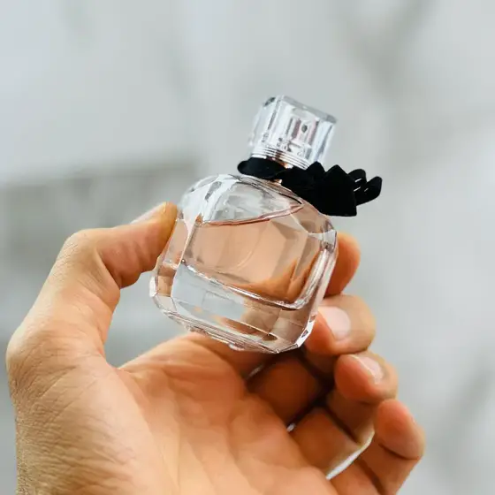 عطر ادکلن ایو سن لوران مون پاریس