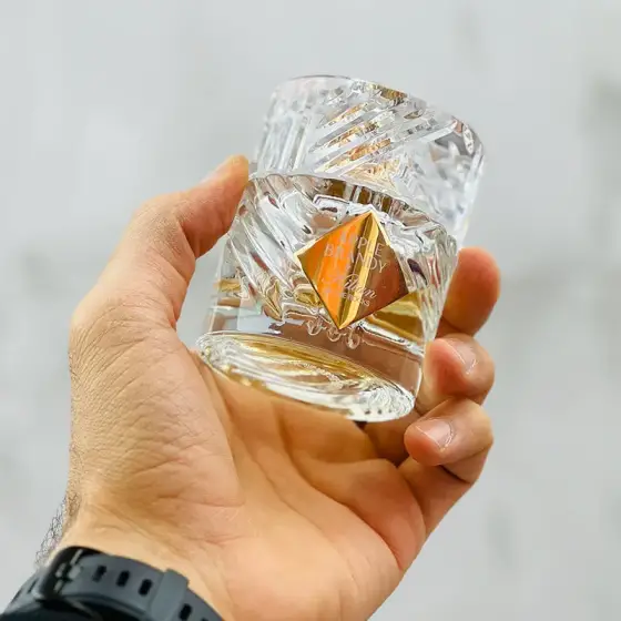 عطر ادکلن بای کیلیان اپل برندی آن د راکس