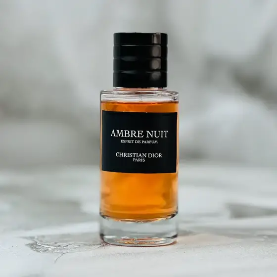 عطر ادکلن دیور آمبر نویت اسپریت د پرفیوم 80 میل