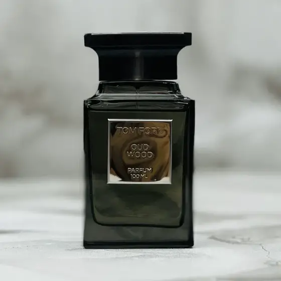 عطر ادکلن تام فورد عود وود پارفوم 100 میل