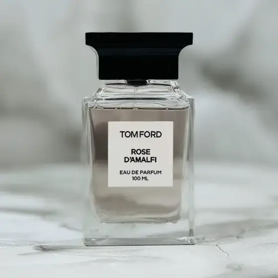 عطر ادکلن تام فورد رز د آمالفی 100 میل