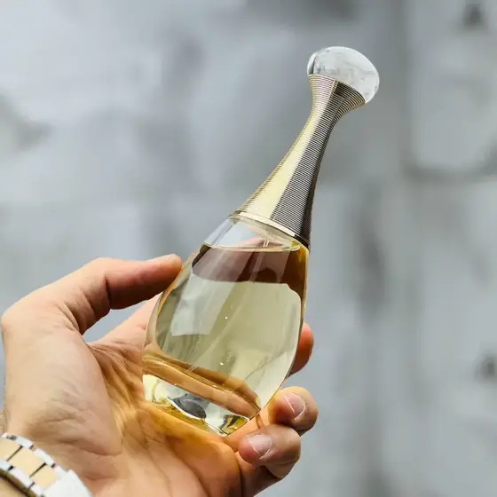 عطر ادکلن دیور جادور 100 میل