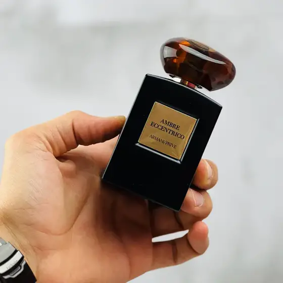 عطر ادکلن جورجیو آرمانی پرایو آمبر اکسنتریکو