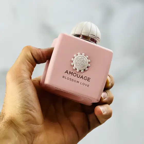 عطر ادکلن آمواج بلوسوم لاو 100 میل