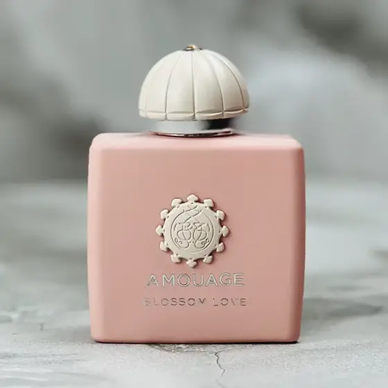 عطر ادکلن آمواج بلوسوم لاو 100 میل